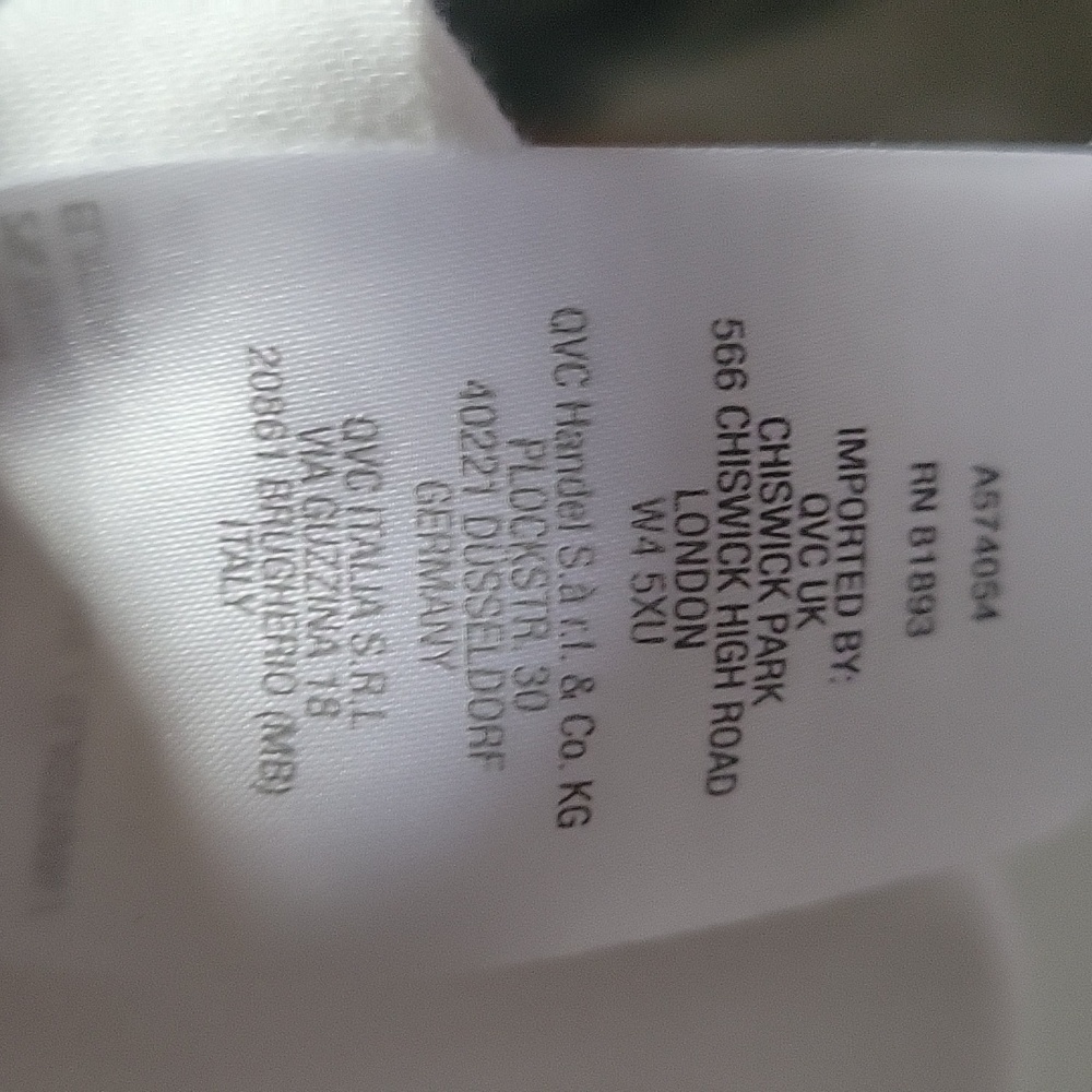 White susan graver super cute new jean jacket size extra large price firm!! - Picture 7 of 8